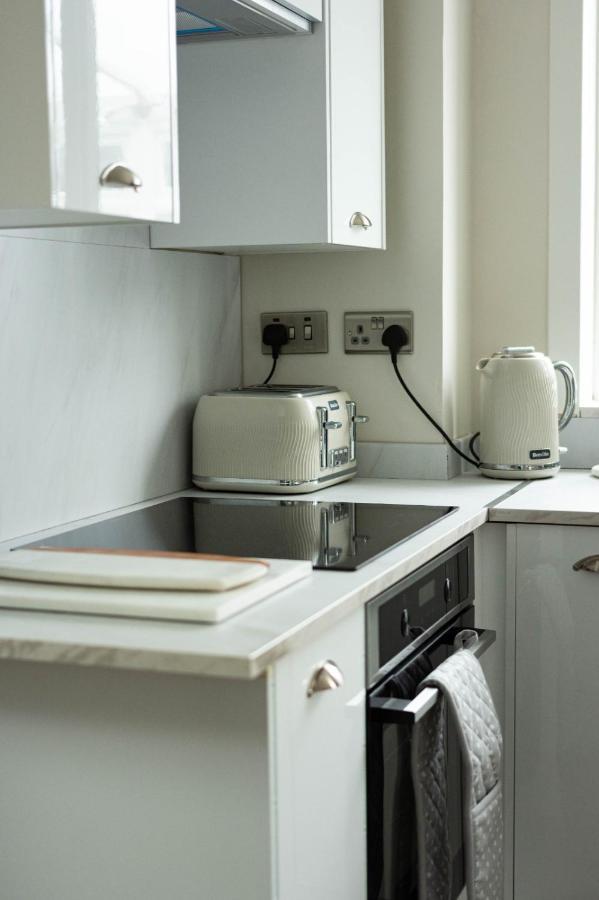 Lovely 2 Bed House In 피틀로크리 외부 사진