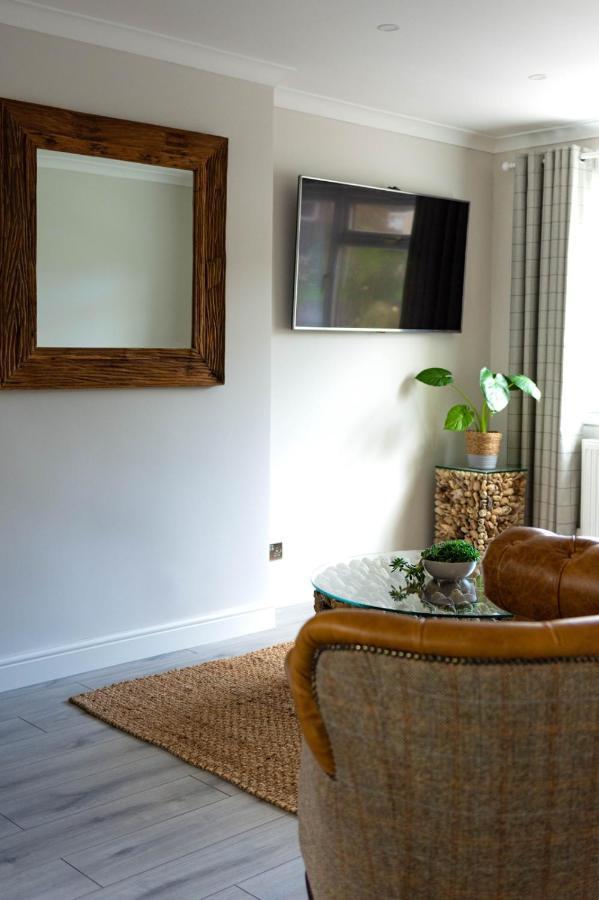 Lovely 2 Bed House In 피틀로크리 외부 사진